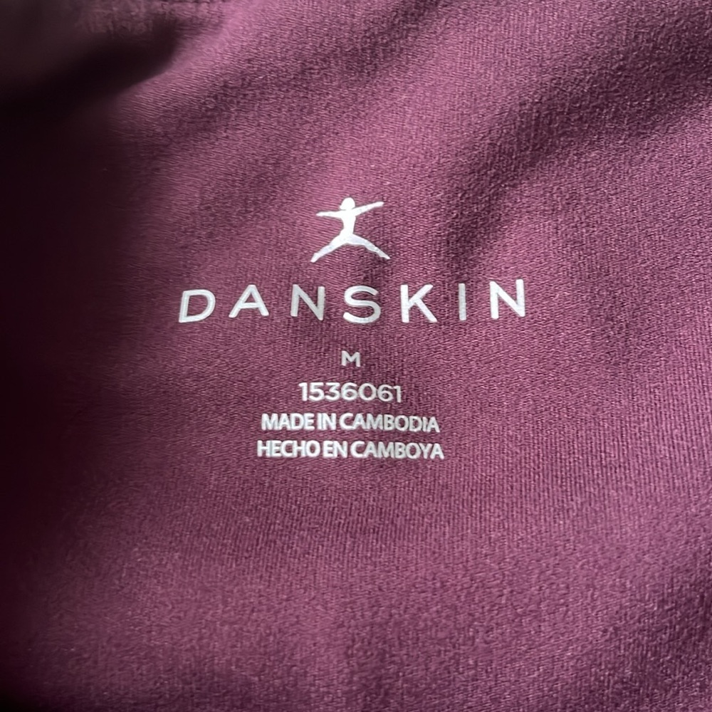 Set of 2 Danskin Leggings 1 Black and 1 Wine color size M - Picture 4 of 8